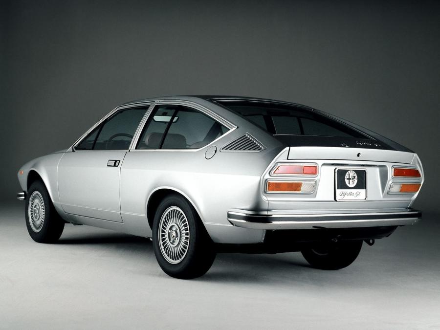  Alfa Romeo Alfetta GT (116) 1974 года  (фото 8 из 18)